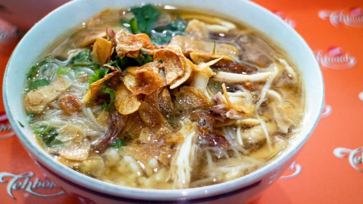 Soto Semarang Bu Rina: Kenangan Lezat di Jantung Cilacap